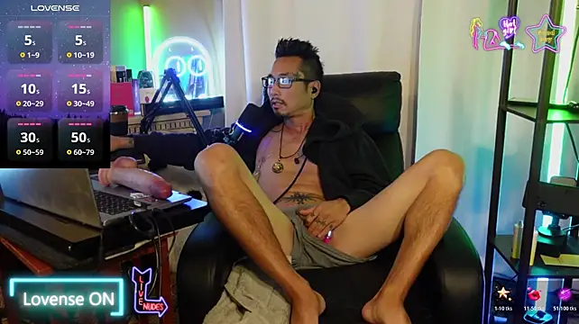 Ghost11_11's Live XXX Chat