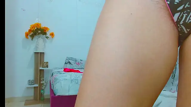 chantalsemenova1's Live XXX Chat