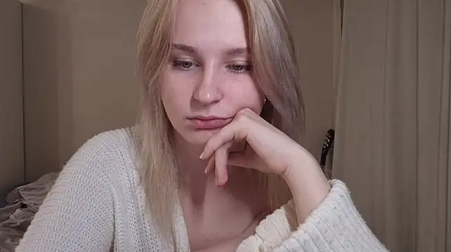 Chat +18 de BloomMoon ao vivo