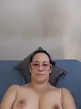 nicolle_milf1978 Adlı Modelin Canlı XXX Sohbeti
