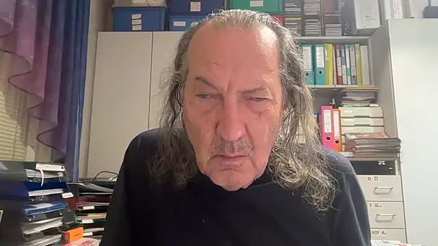 HMStraps01 Live XXX Chat