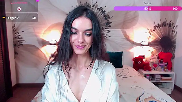 KatherineBisou Chat XXX in diretta