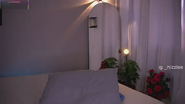 AnnyHizzle's Live XXX Chat