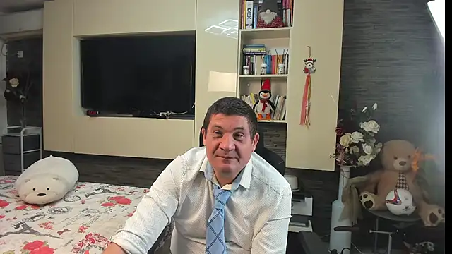 SpartacusDaddy48 Adlı Modelin Canlı XXX Sohbeti