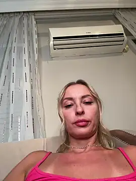 VikaBunny1's Live XXX Chat