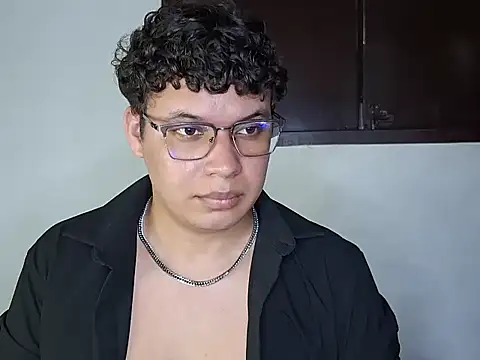 LiamRoi Live XXX-Chat