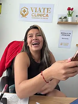 Chat +18 de LIZ-06_ ao vivo