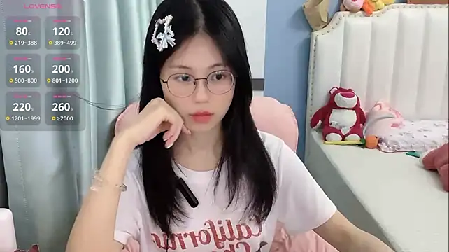 Luna-666 Chat XXX live