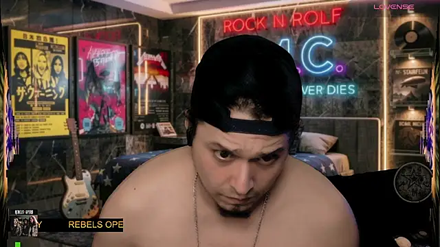 chino_roz Adlı Modelin Canlı XXX Sohbeti