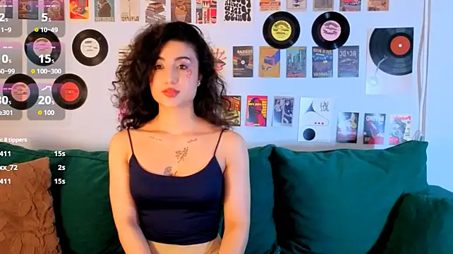 Maya_Rogerss' Live XXX Chat