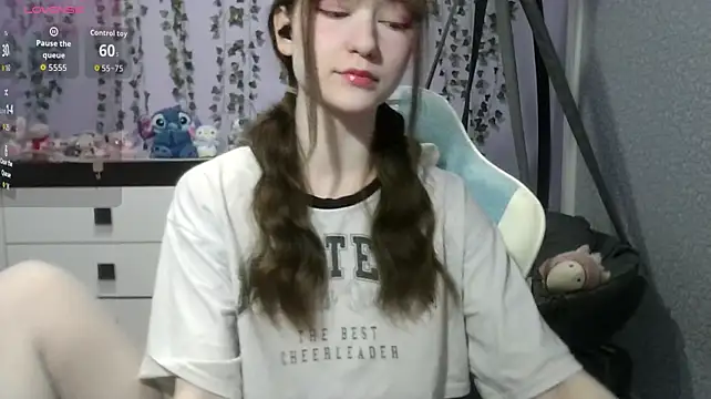 Yoonhee_ki – Naživo XXX chat