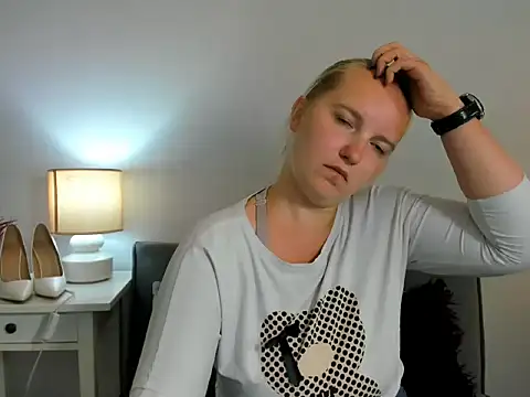 RoseTeacherX Chat XXX live