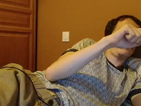 Chat XXX Live Tombgy07