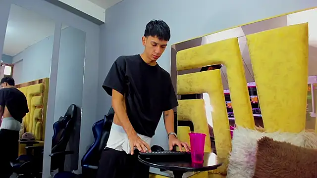 Webkamerová show EstebanValdezs