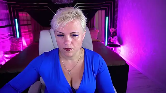 Chat XXX en directo de CrystalVibe