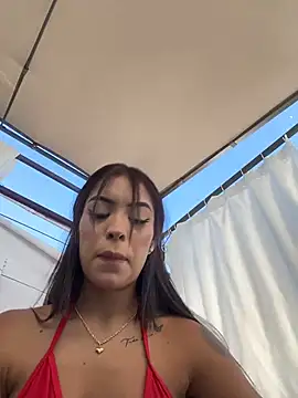 MystiqueXXX live XXX chat