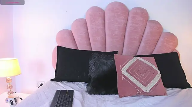 Milky_Majo XXX чат на живо