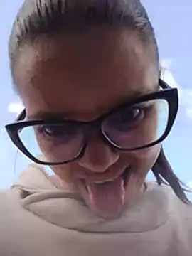 selena_foxy 现场XXX聊天