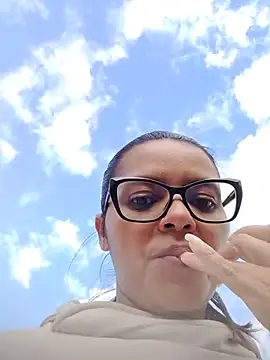 Chat +18 de selena_foxy ao vivo