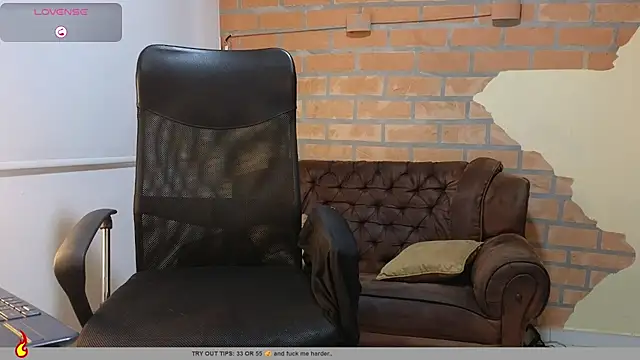 Blondy_001's Live XXX Chat