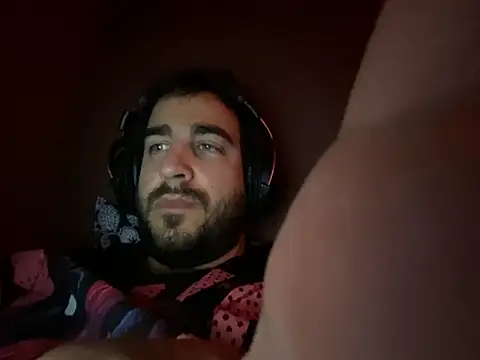 young_bear06's Live XXX Chat