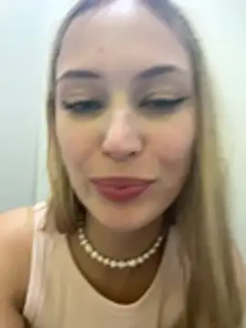 blonde_exe Live XXX-chat