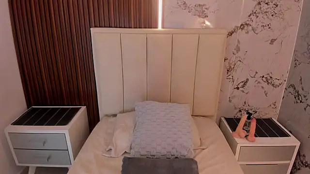 MELANIE_VEGAのライブXXXチャット