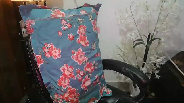 Nancy_rai 现场XXX聊天