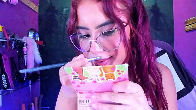 Chat XXX en directo de Alexa_Slave