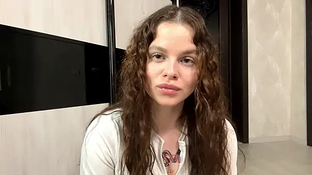 IlianaKaleel Chat XXX in diretta