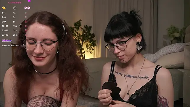 แชท XXX สดของ TeaseDealer