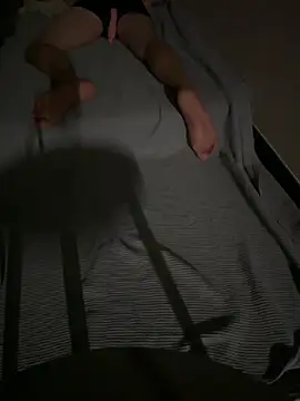 Bumbastic6Pack Live XXX-chat
