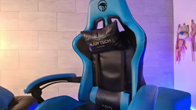 Jendralevis' Live XXX Chat