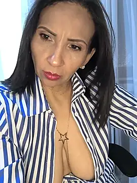 Mrsvictoriaaa: онлайн-секс-чат