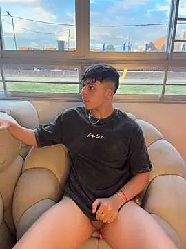 OLIVER_K Chat XXX in diretta