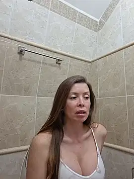 Chat +18 de karina_warthon ao vivo