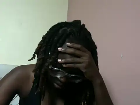 Chatroom XXX en direct de SexyAry