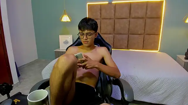 Chatroom XXX en direct de Zayn_carter
