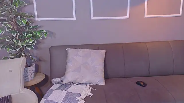 XXX chat uživo modela christopher_robin4
