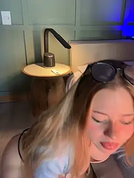 curchez_ 라이브 XXX 채팅