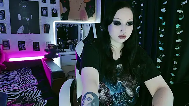 Kitty_goth Chat XXX in diretta