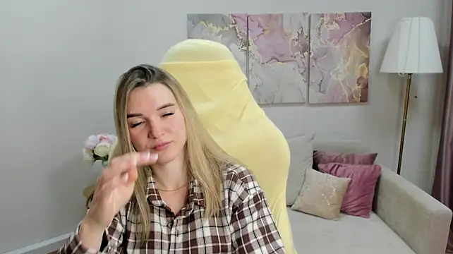 RoxyReignn Adlı Modelin Canlı XXX Sohbeti