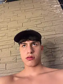 XXX chat uživo modela Lander_Cruz