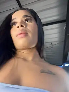 EmmaExoticaXXX Chat XXX in diretta