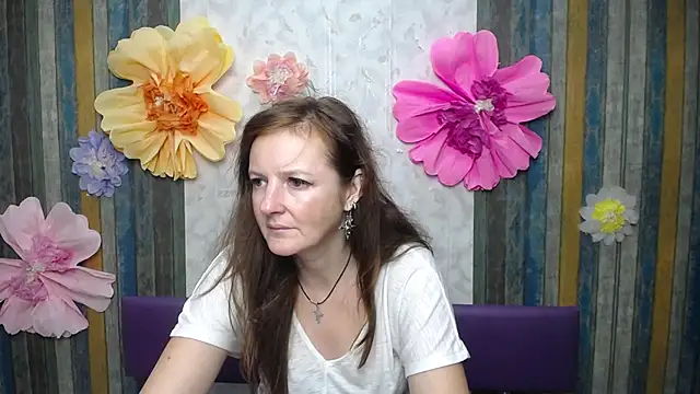 دردشة MeganPirs الجنسية المباشرة