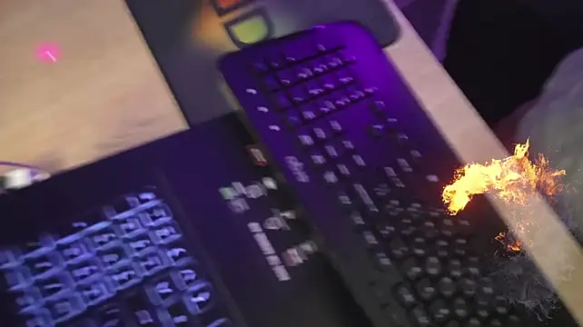 Živý XXX chat Vuitton
