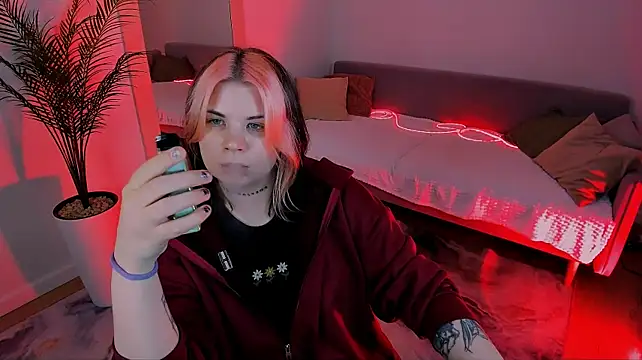 XXX chat uživo modela AliceSpencery