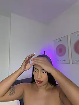 Sara_mocca_ Adlı Modelin Canlı XXX Sohbeti
