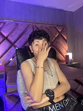 ian_mathias_n Live XXX chat