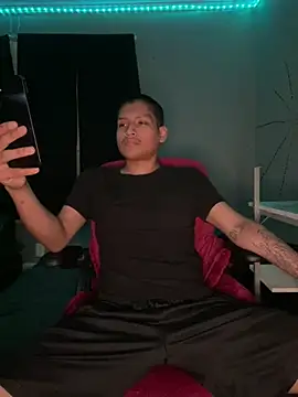 iktzx লাইভ XXX চ্যাট